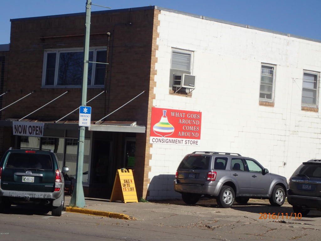 406 Downtown Plz, Fairmont, MN 56031